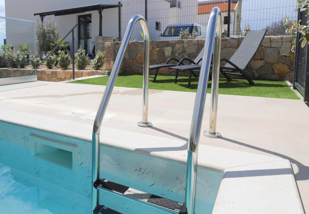 Apartman Brand New With Private Pool Njivice