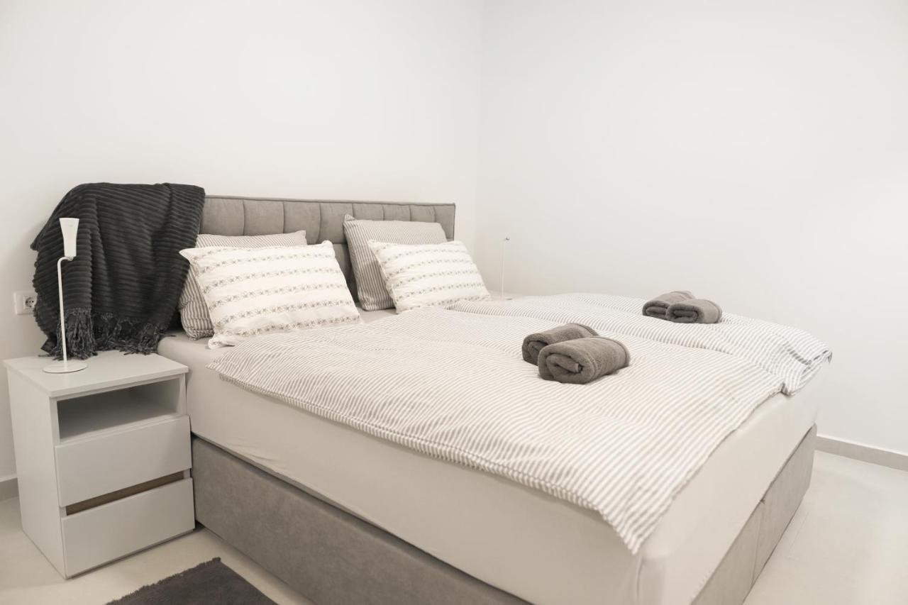 Brand New With Private Pool * Njivice